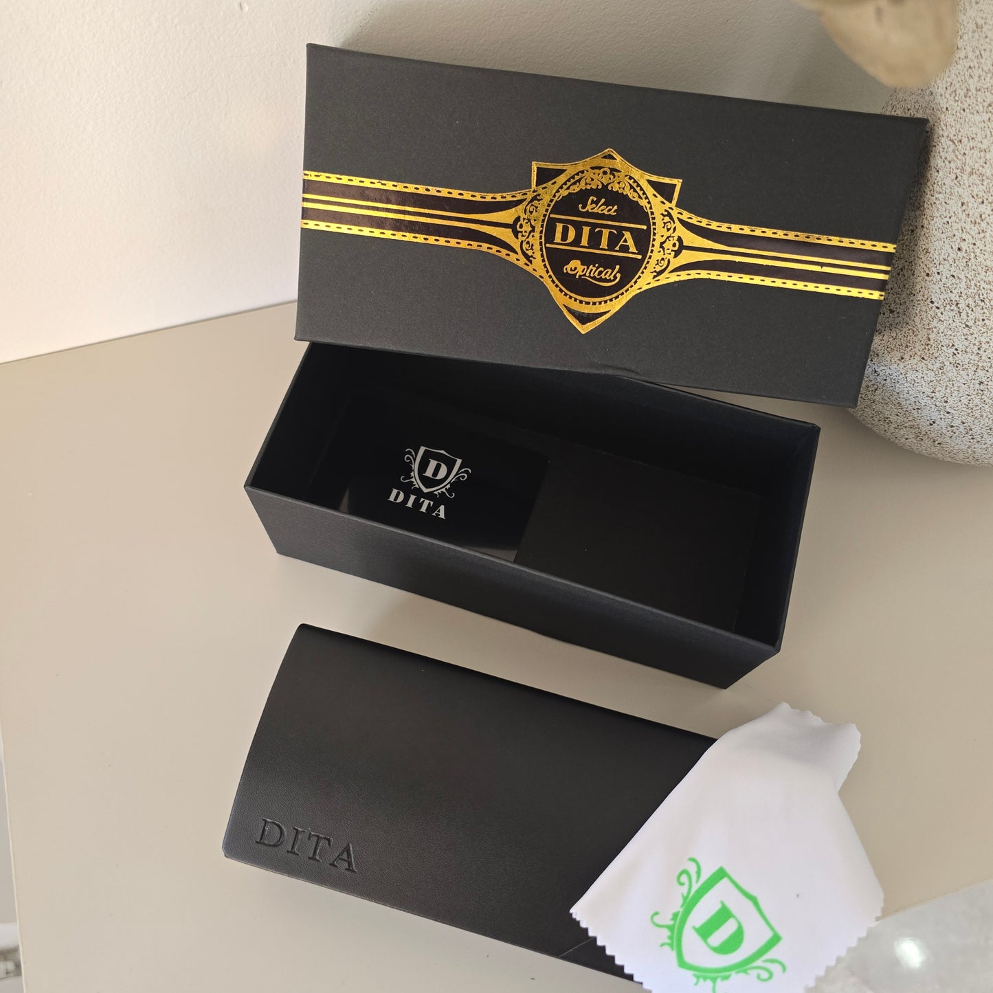 Dita Premium